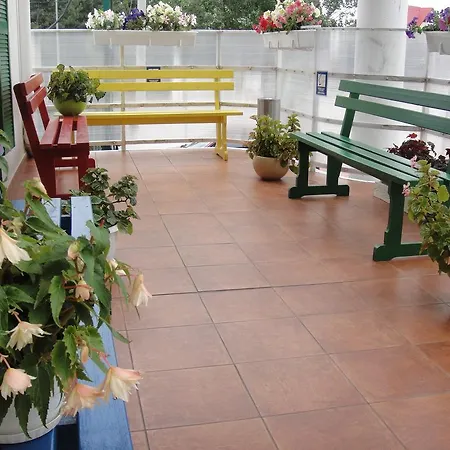 ホテル 12 Months Mini オデッサ