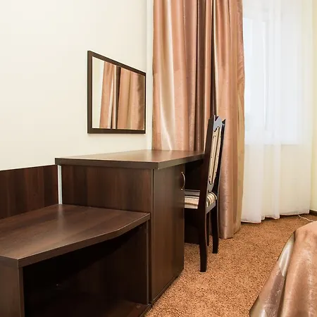 12 Months Mini ホテル