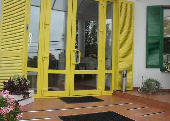 Hotel 12 Months Mini Odesa