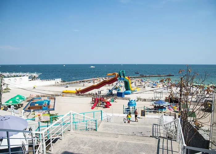 Szálloda 12 Months Mini