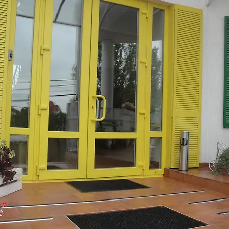 Hotel 12 Months Mini Odessa