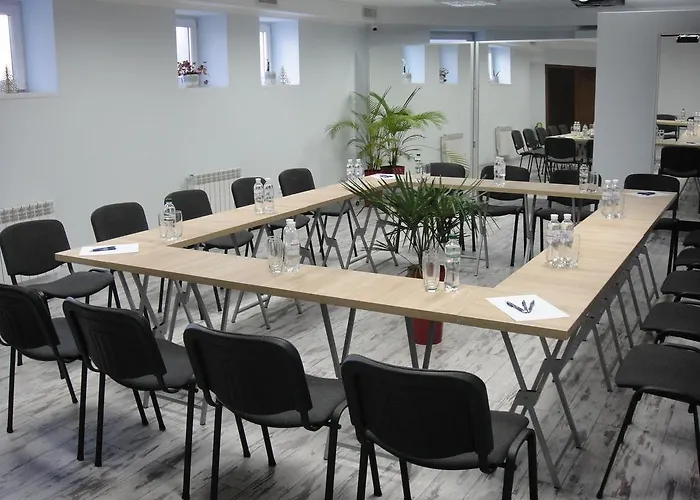 12 Months Mini 3* Odessa